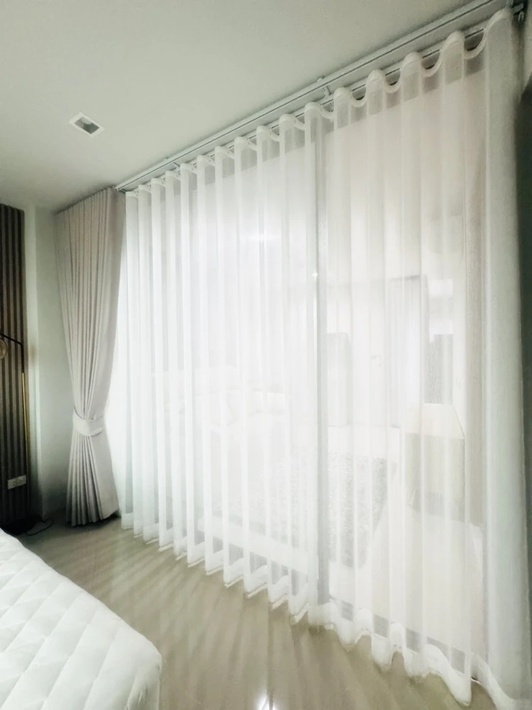 For rent: Life Ladprao, 20th floor room, very high, spacious room, comfortable, fully decorated, must arrange.