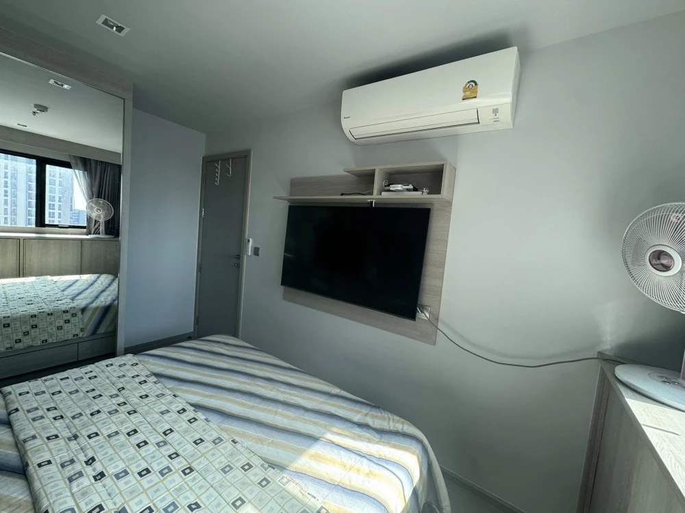 For rent: Life Ladprao, nice room, high floor, fully furnished, book now before you miss out++
