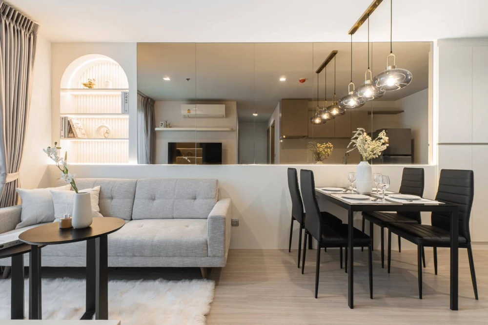 For rent: Life Ladprao corner room, a rare unit that people are looking for, beautifully decorated, fully furnished, don't miss this room.