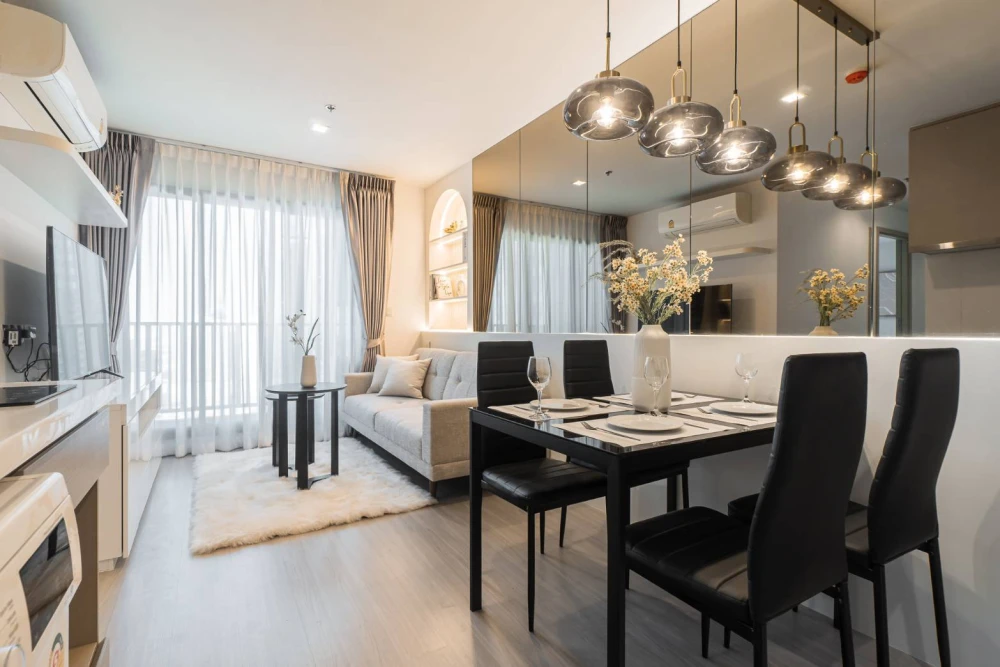 For rent: Life Ladprao corner room, a rare unit that people are looking for, beautifully decorated, fully furnished, don't miss this room.