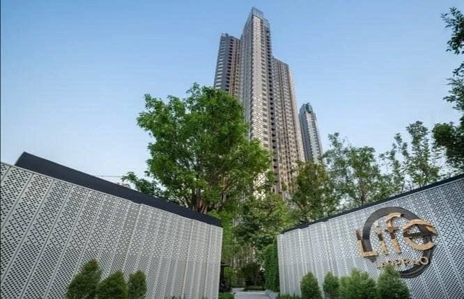 For rent life ladprao, studio room, high floor, great view, fully furnished, ready to move in, convenient to travel, hurry to reserve