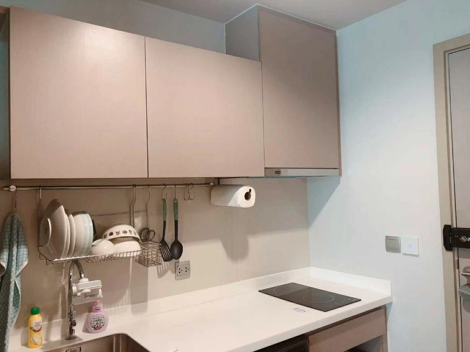 For rent: Life Ladprao, fully furnished, lots of storage space, very comfortable room, high floor, beautiful view, a warm room like this can be yours.