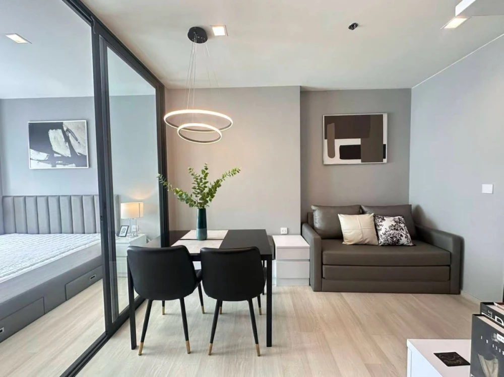 For rent: Life One Wireless, 14th floor, fully furnished, very livable. Book now! (Hurry!)