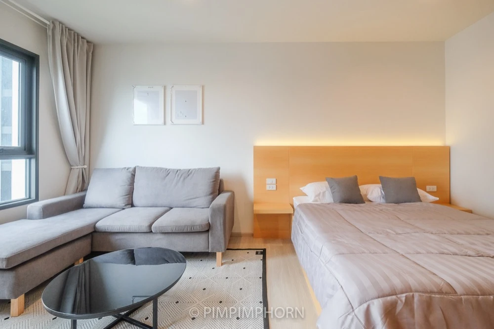 For rent: Life One Wireless, 23rd floor, fully furnished, very livable. Book now! (Quickly!)