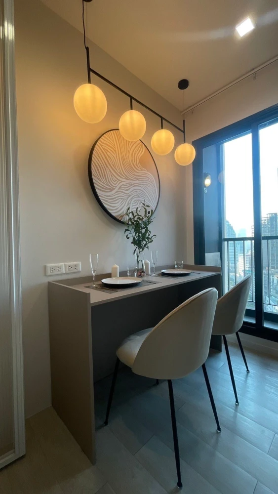 For rent: Life One Wireless, 26th floor. High floor, bright and airy view. Fully furnished with all appliances. Ready to move in.