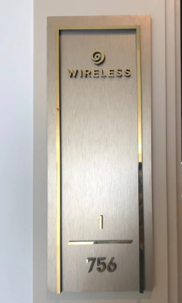 For rent Life One Wireless, 26th floor, beautifully decorated, simple, luxurious, and expensive-looking. Beautiful view from the high floor. All furn