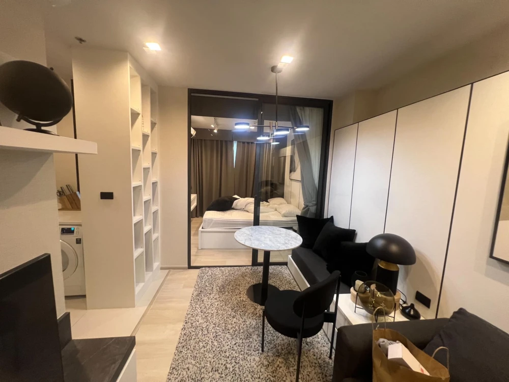 For rent: Life One Wireless, 36th floor, high floor, fully furnished, ready to move in. Book now! A great place to live.