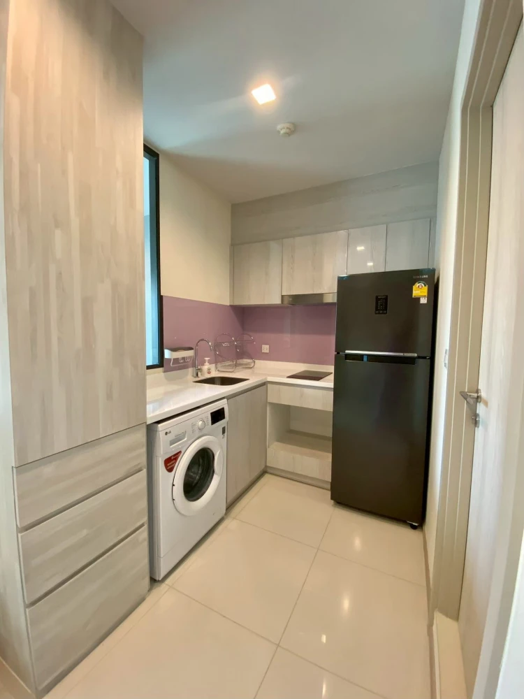 For rent, Life One Wireless, 6th floor, fully furnished room, ready to move in, hurry and reserve now, don't wait.