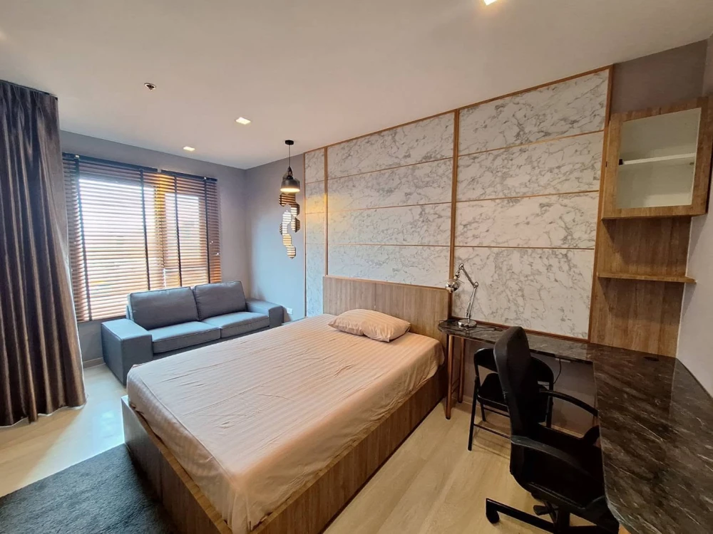 Life One Wireless for rent. Beautifully decorated, fully furnished, and ready to move in.