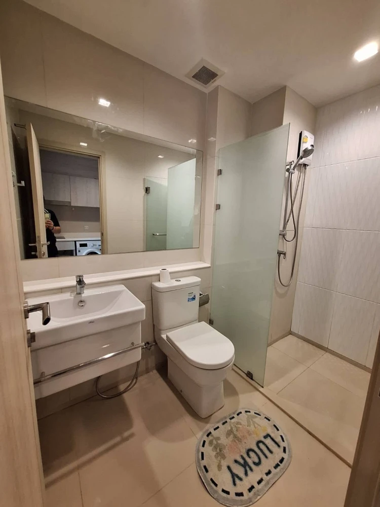 Life One Wireless for rent. Beautifully decorated, fully furnished, and ready to move in.