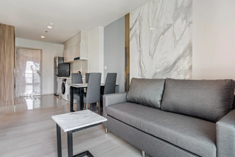 For rent: LIFE ONE WIRELESS, prime location in the heart of the city, 2 bedrooms, 1 bathroom, rare, fully furnished, reserve now.