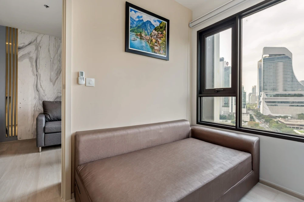 For rent: LIFE ONE WIRELESS, prime location in the heart of the city, 2 bedrooms, 1 bathroom, rare, fully furnished, reserve now.