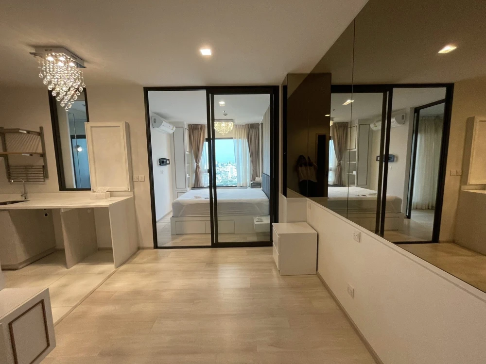 For rent: Life one wireless, high floor room, built-in decoration, looks great and comfortable, complete with electrical appliances. You must book thi
