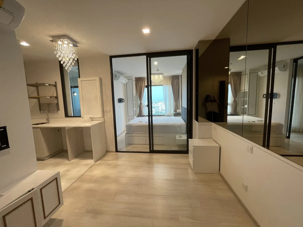 For rent: Life one wireless, high floor room, built-in decoration, looks great and comfortable, complete with electrical appliances. You must book thi
