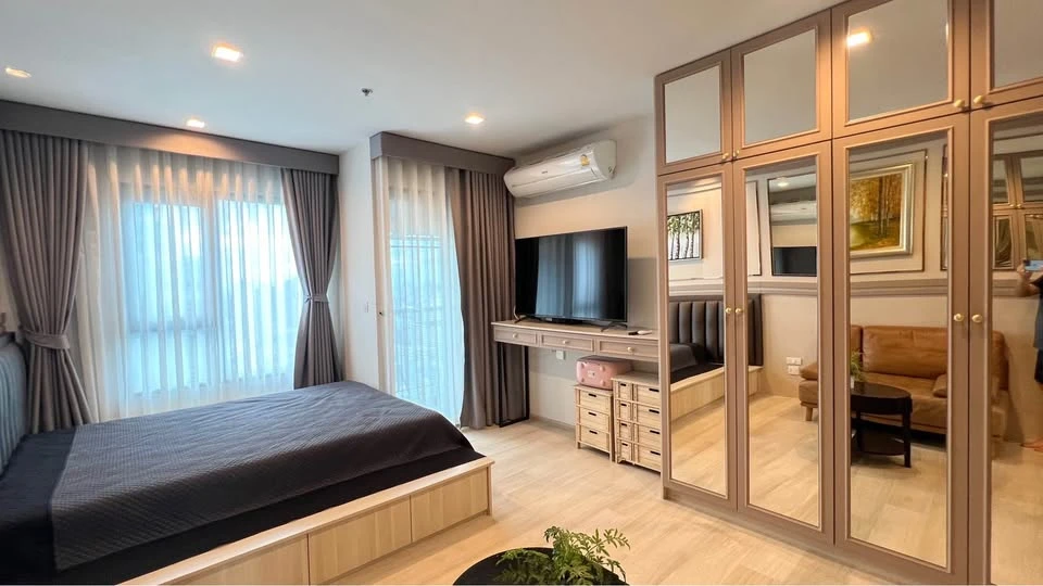 For rent: Life One Wireless, ready to move in, fully furnished, reserve now.