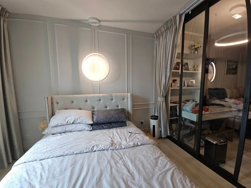For rent, Life One Wireless, beautifully decorated room, looks very good, complete with furniture and appliances, must arrange.