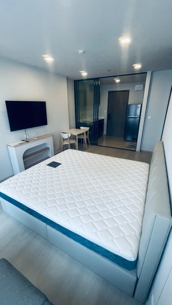 For rent: Life Phahon-Ladprao, 25th floor. A lovely, fully furnished unit. Book now!