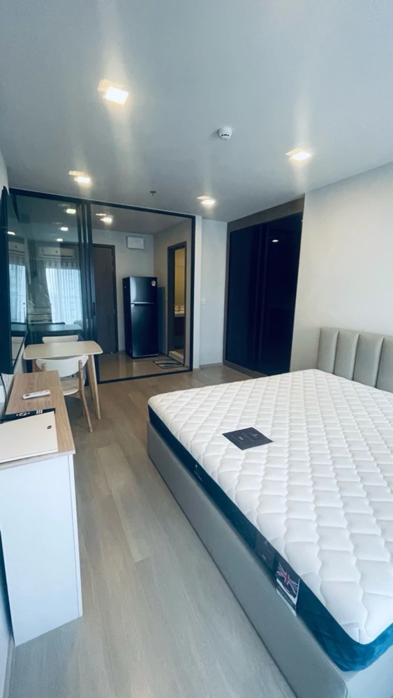 For rent: Life Phahon-Ladprao, 25th floor. A lovely, fully furnished unit. Book now!