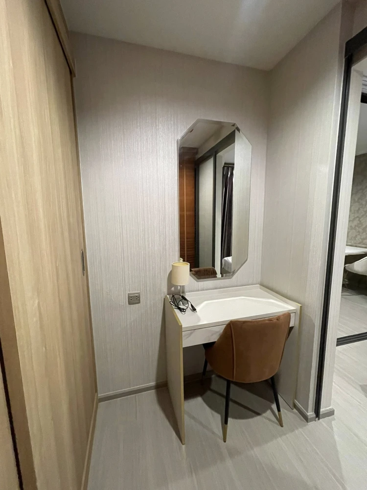 For rent: Life Phahon-Ladprao, 26th floor. Beautifully furnished and ready to move in. Book now! (Quickly!)