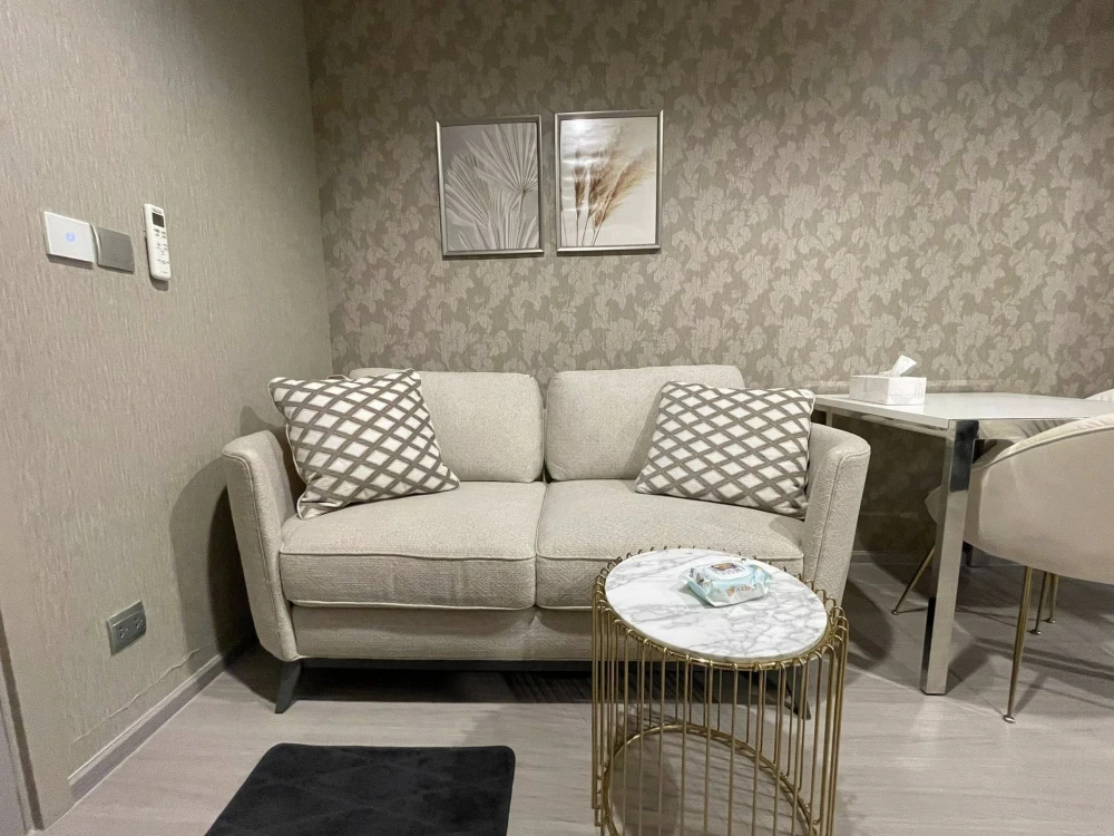 For rent: Life Phahon-Ladprao, 26th floor. Beautifully furnished and ready to move in. Book now! (Quickly!)