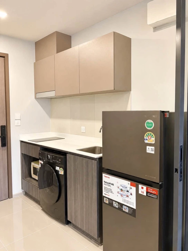 For rent: Life Phahon-Ladprao, beautifully decorated and fully furnished apartment in a great location. Just bring your bags and move in!