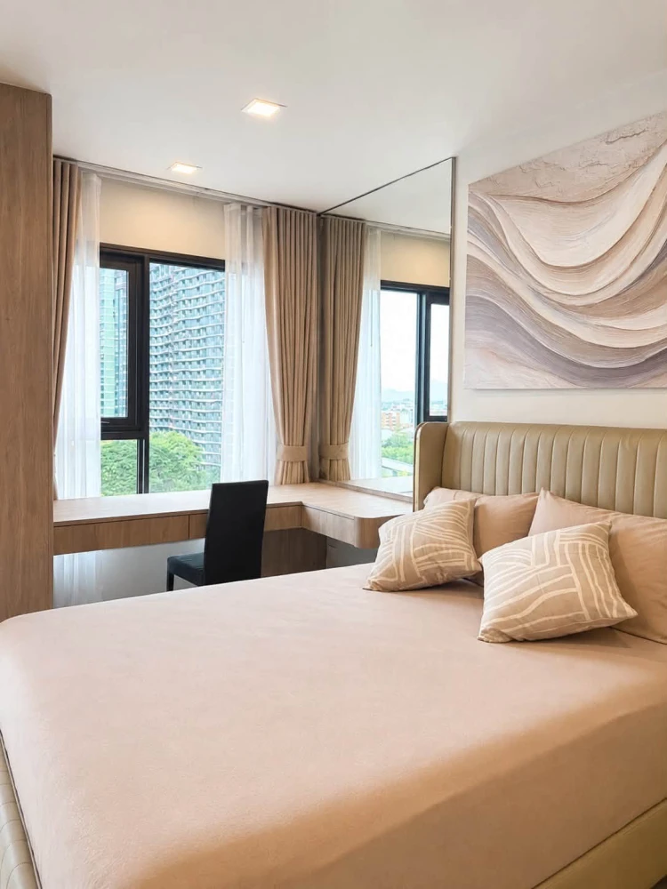 For rent: Life Phahon-Ladprao, beautifully decorated and fully furnished apartment in a great location. Just bring your bags and move in!