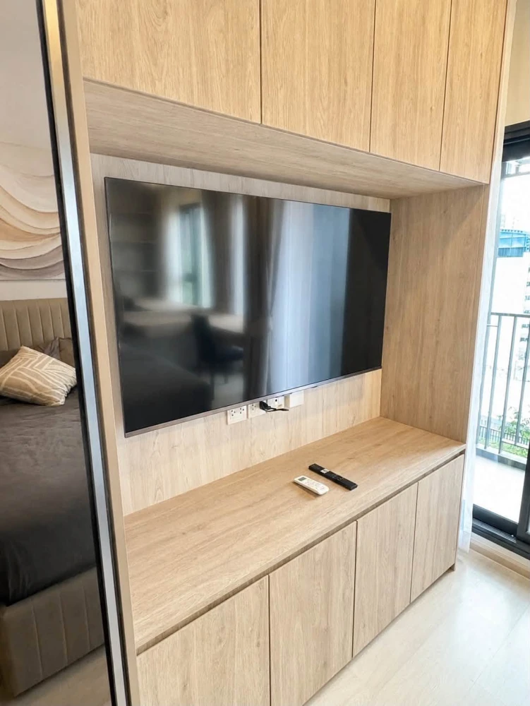 For rent: Life Phahon-Ladprao, beautifully decorated and fully furnished apartment in a great location. Just bring your bags and move in!