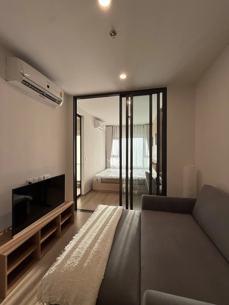 For rent: Life Rama 4 - Asoke, 1 bedroom | City view, fully furnished with high-quality built-in furniture. Book now!