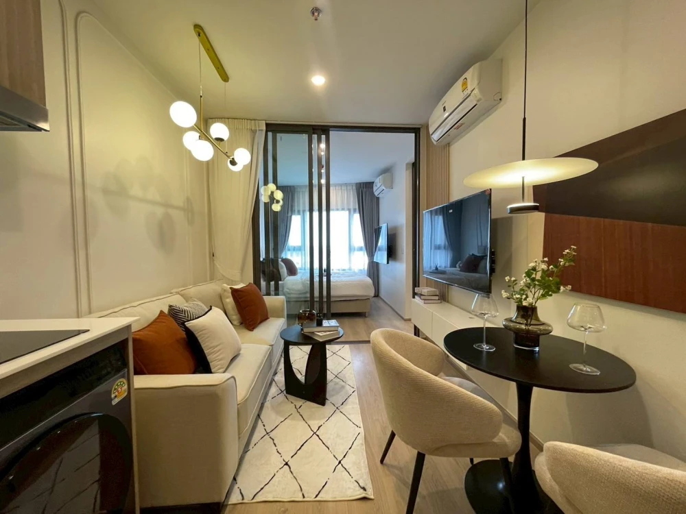 For rent: Life Rama 4 - Asoke, 1 bedroom, 1 bathroom, fully furnished, good location, beautiful river view, no blocking, reserve now!