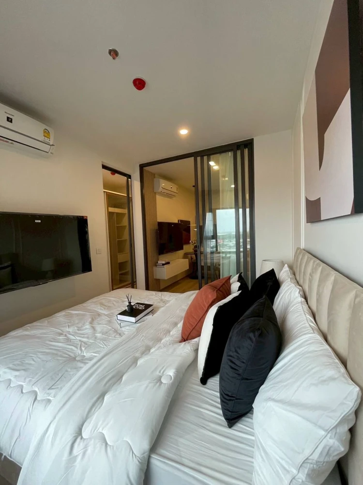 For rent: Life Rama 4 - Asoke, 1 bedroom, 1 bathroom, fully furnished, good location, beautiful river view, no blocking, reserve now!