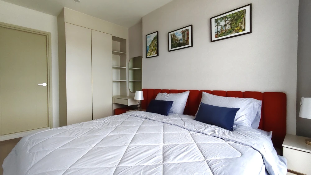 For rent: Life Rama 4 - Asoke, 20th floor. Beautifully furnished and ready to move in. Book now!