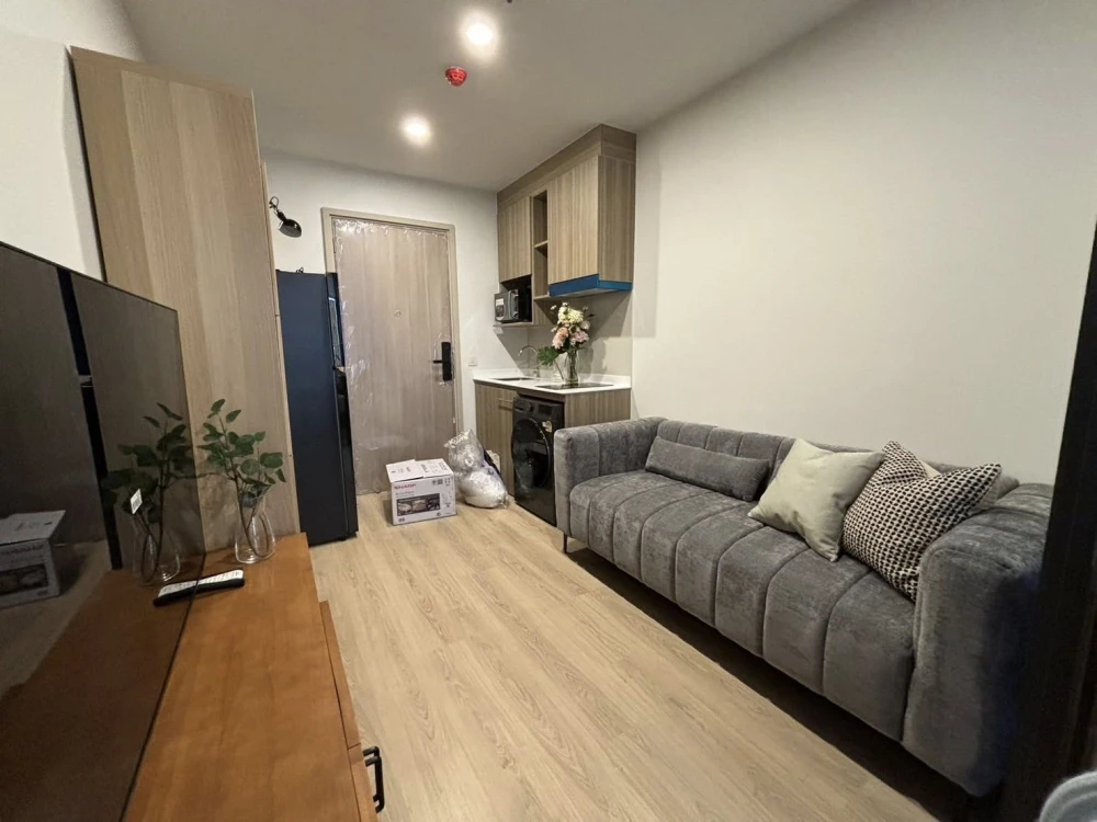 For rent sell: Life Rama 4 - Asoke,32nd floor, very high,good ventilation, Bang Krachao view,Chao Phraya River,complete electrical appliances,must boo