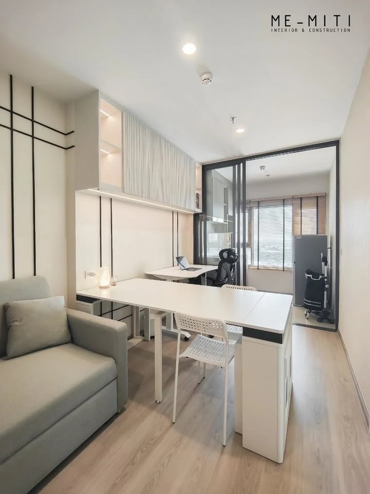 For rent: Life Rama 4 – Asoke, fully furnished room, ready to move in, white tone, comfortable to the eyes, affordable price, come and reserve, don't