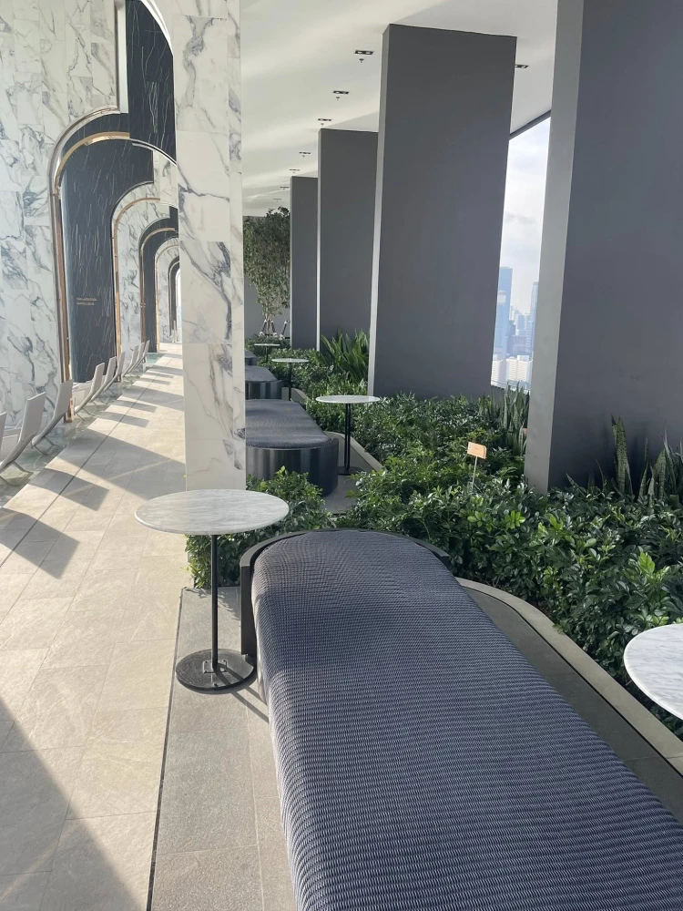 For rent: Life rama4-asoke, 12th floor room, high view, spacious room, comfortable living, complete facilities, all here in one place. Book now, don't
