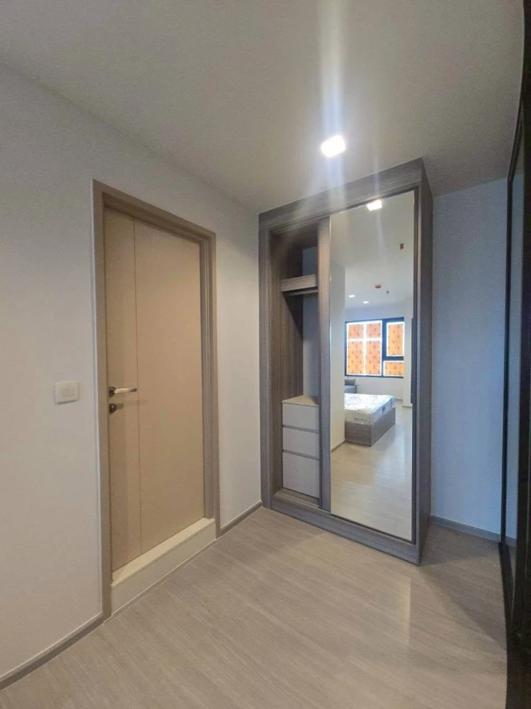 ให้เช่า Life Sathorn - Sierra ชั้น 29 (วิวสูง) ระเบียง ลมดี อากาศถ่ายเท ติดวอลเปเปอร์ให้ทั้งห้องทุกด้าน ห้ามพลาด