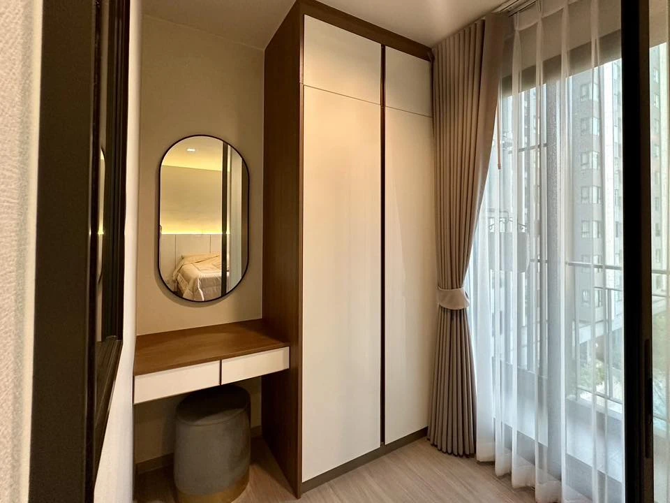 ให้เช่า Life Sathorn-Sierra 1 ห้องนอน 1 ห้องน้ำ ตกแต่งสไตล์มินิมอลสุดปัง เฟอร์บิ้วอินอย่างดี ห้ามพลาด