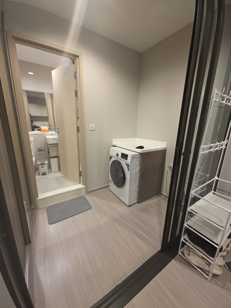 For rent: Life Sathorn-Sierra. A lovely room in a great location with convenient transportation. Fully furnished; just bring your suitcase and move in