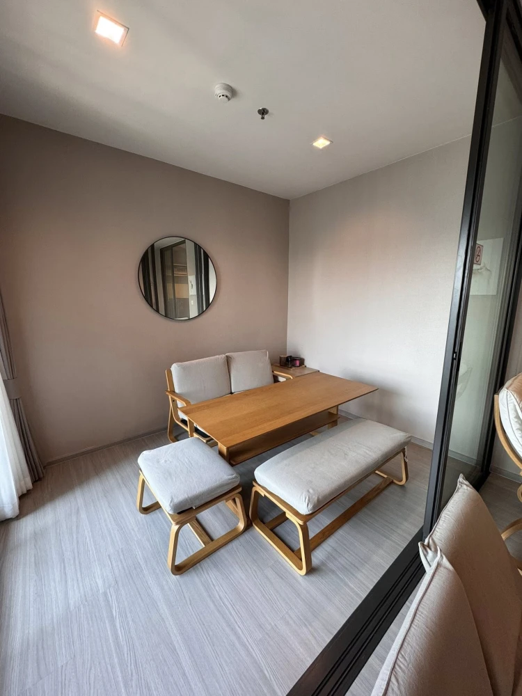 For rent: Life Sathorn-Sierra condo. Nice unit with complete appliances and beautiful high-floor views. Book now!