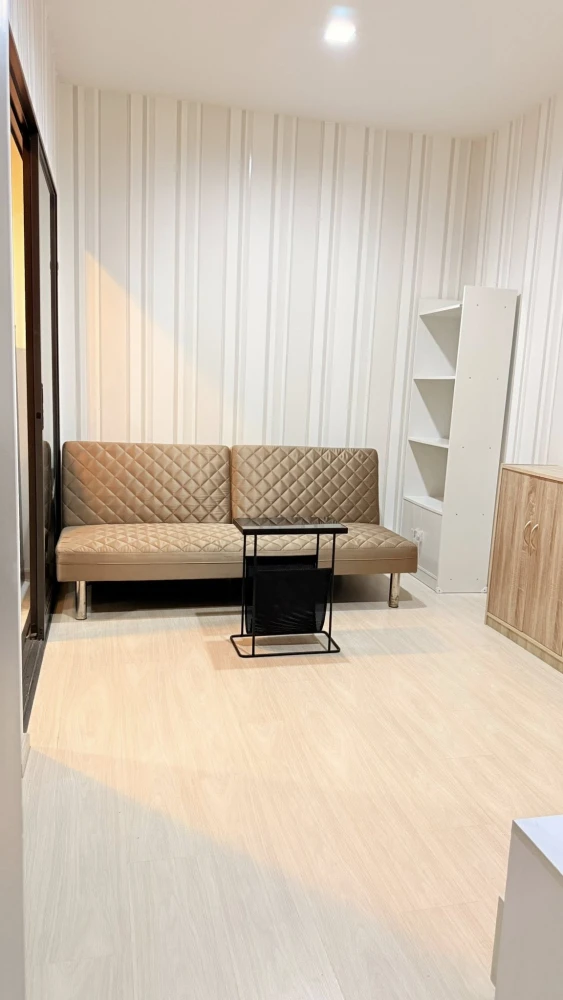 For rent: Life Sukhumvit 48, 1 bedroom, 1 bathroom, large usable area, beautiful garden view, book now.
