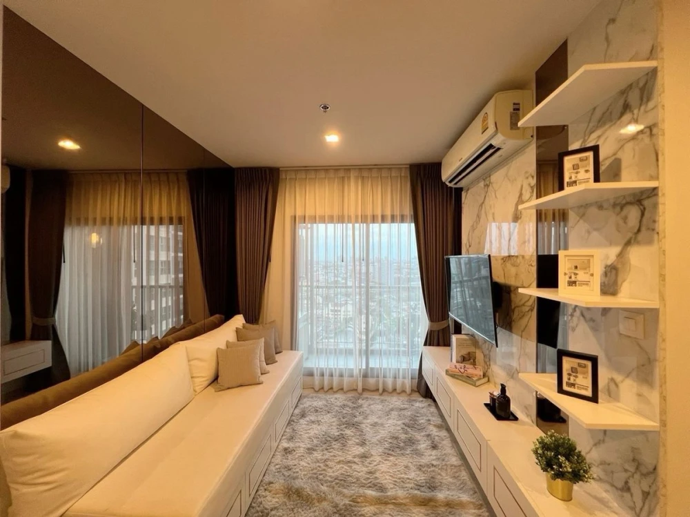 For rent: Life Sukhumvit 48, 21st floor, corner unit. Book now! Don't miss out! Act fast!
