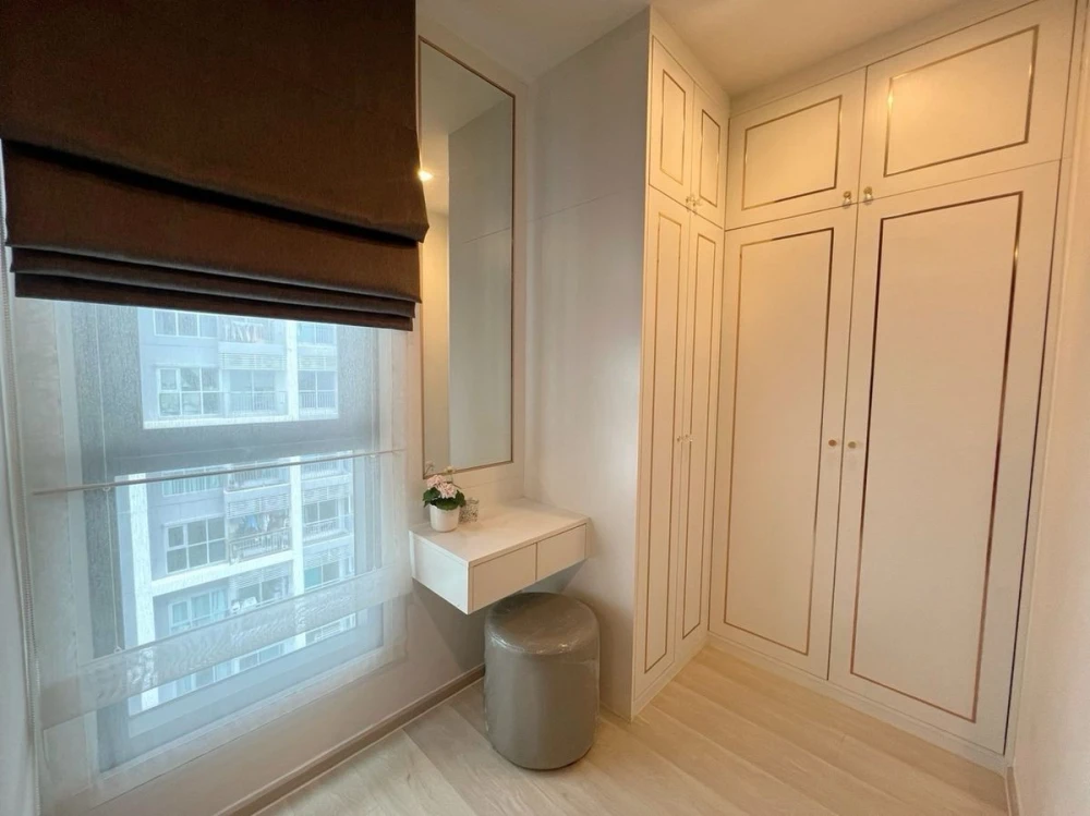 For rent: Life Sukhumvit 48, 21st floor, corner unit. Book now! Don't miss out! Act fast!