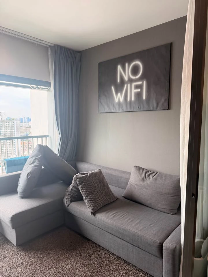 For rent: Life Sukhumvit 48. A lovely unit with ample living space on a high floor with a beautiful view. Don't miss out on this great opportunity!