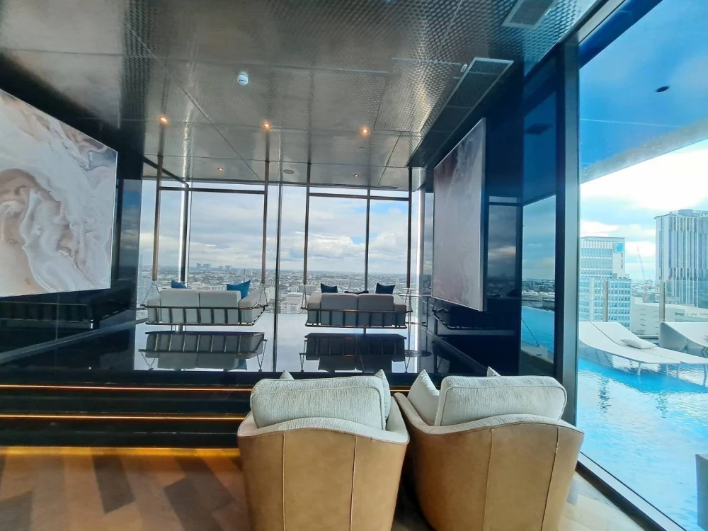 For rent: Life Sukhumvit 62, studio room, 17th floor, good view, affordable price. You must not miss it.