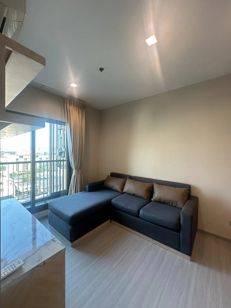 For rent: Life Sukhumvit 62 apartment. Clean, comfortable, great location, easy access to the city, near the expressway. Ready to move in immediately.