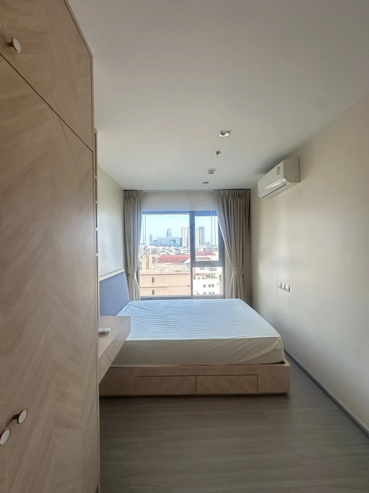 For rent: Life Sukhumvit 62 apartment. Clean, comfortable, great location, easy access to the city, near the expressway. Ready to move in immediately.