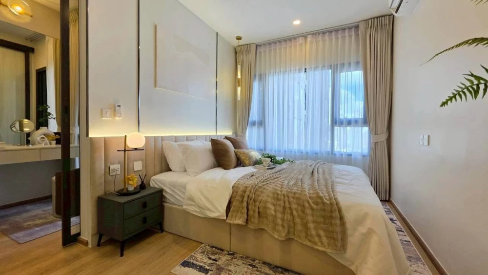 For rent: Life Rama 4 - Asoke, 31st floor, fully furnished and beautifully decorated, just like the show unit, ready to move in.