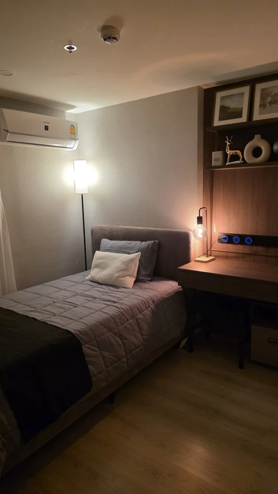 For rent: Life Rama 4 - Asoke, 34th floor, city view + Bang Krachao River curve, Vertiplex room, high ceiling, reserve now.