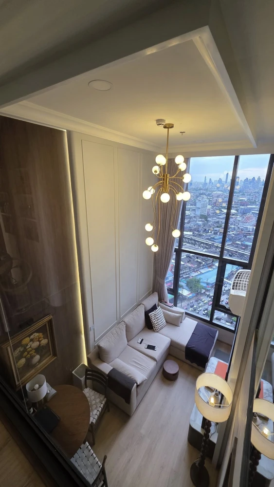 For rent: Life Rama 4 - Asoke, 34th floor, city view + Bang Krachao River curve, Vertiplex room, high ceiling, reserve now.