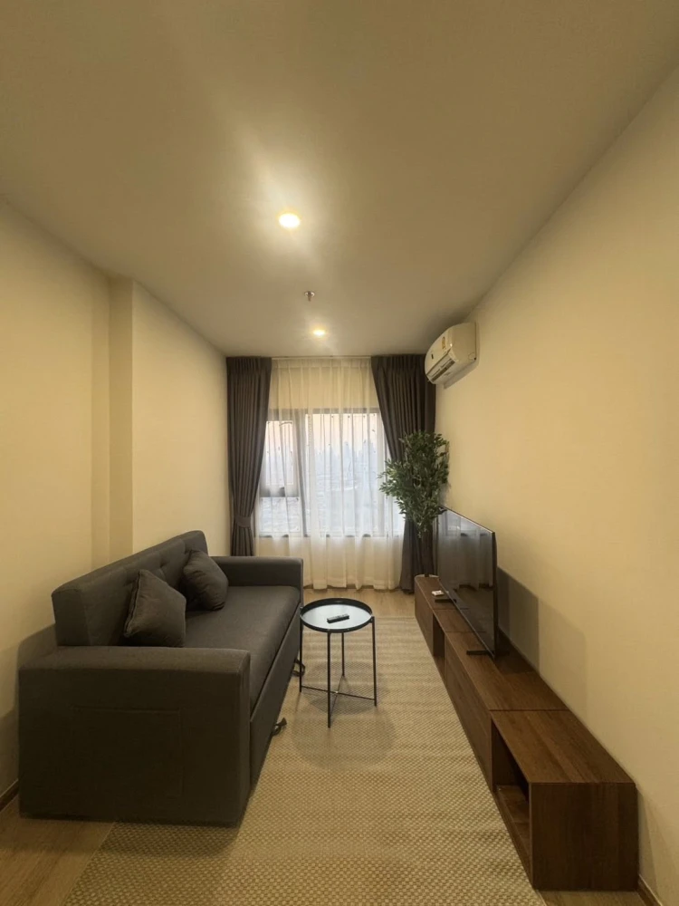 For rent: Life Rama 4 - Asoke, open view, 20th floor, very high, great breeze. Book now!