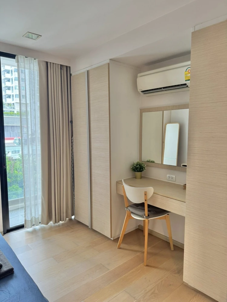 ให้เช่า Liv@49 (Sukhumvit 49) ชั้น 6 ห้องแต่งครบ พร้อมอยู่ จองเลย ห้ามพลาด